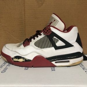 Jordan 4s bred size 9 needs to be restored